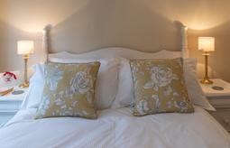 Apt 3 bed 1994271953