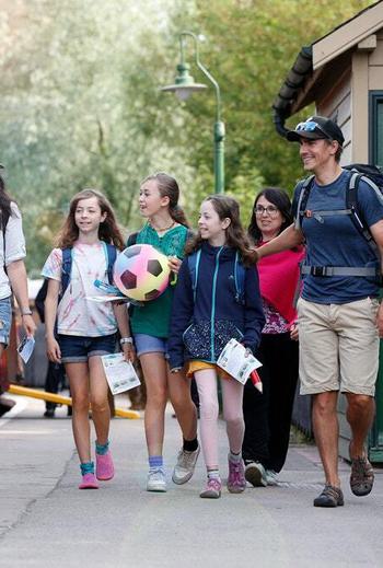 Family Pickering Platform North Yorkshire Moors Railway