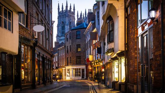 Shutterstock 1395950891