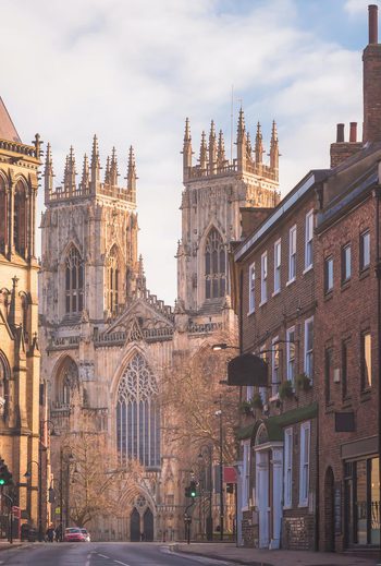 Shutterstock 1910910790